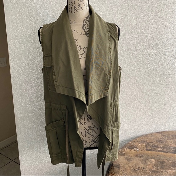 Forever 21 green utility drawstring waist vest - Picture 2 of 5